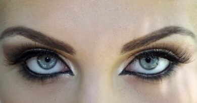 Tips and Tricks With Eye Makeup and Eyeshadow